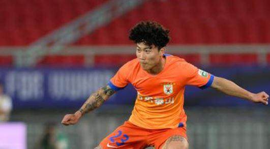 开云官网-【中超】谢文能双响黄政宇乌龙 浙江3比3战平泰山