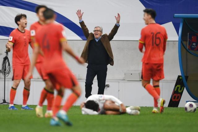 马德兴：国足27人无甚新意 费南多或成唯一变数