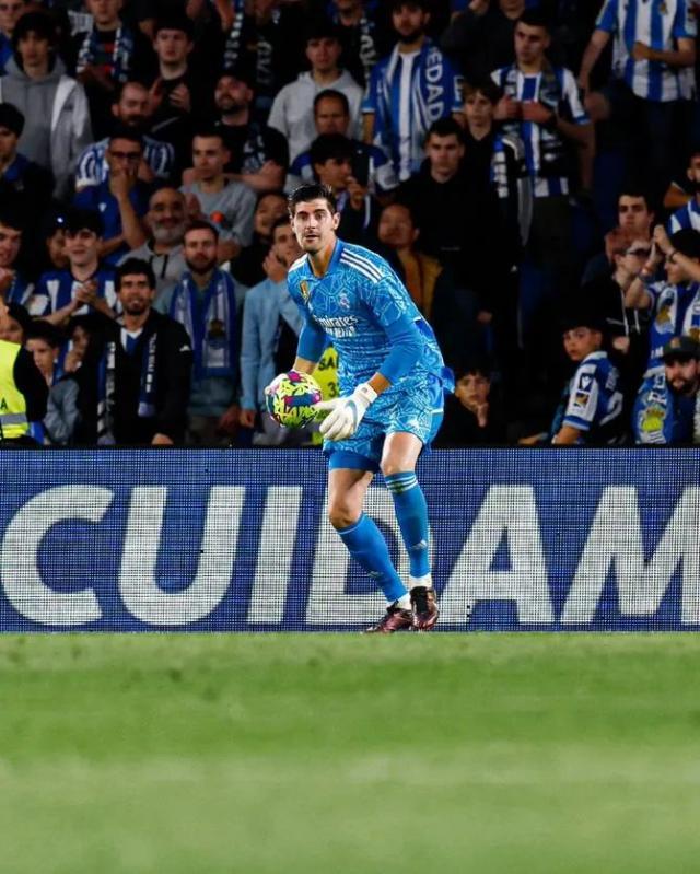 开云体育入口-【西甲】米利唐送礼卡瓦哈尔染红 10人皇马0比2皇社