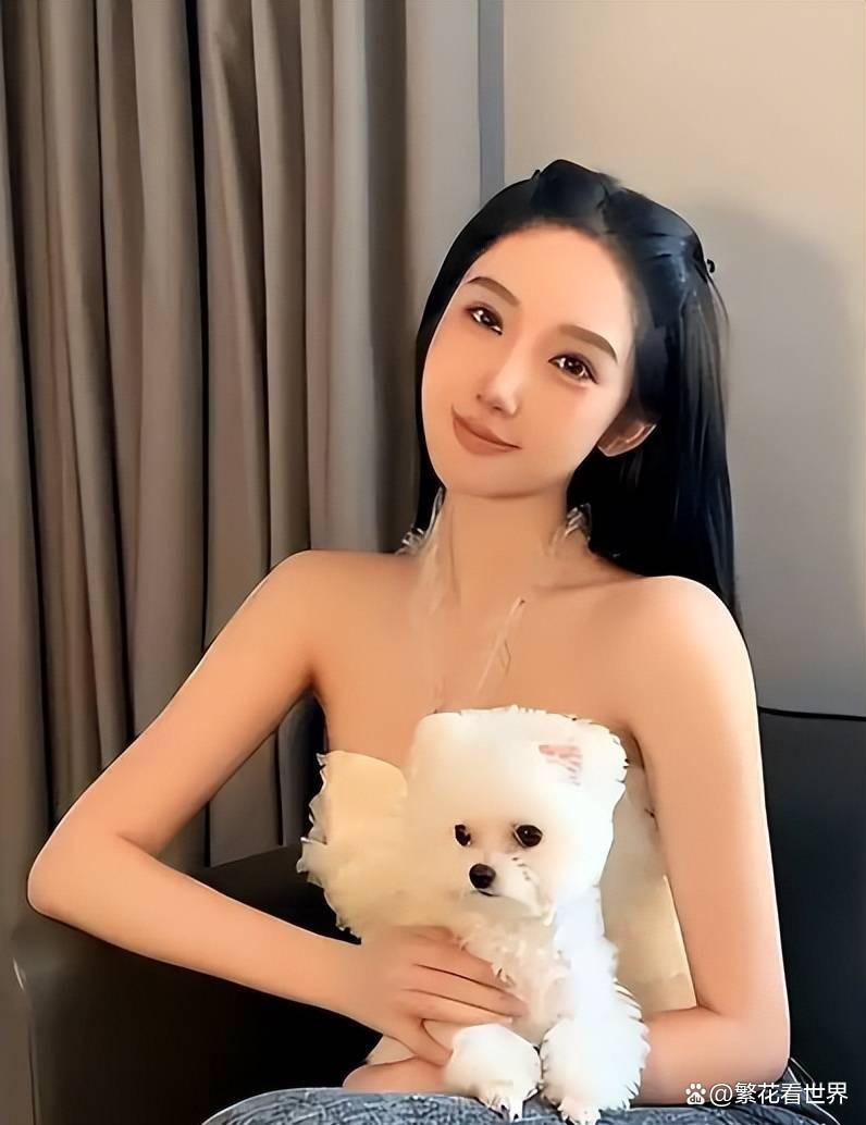 开云体育入口-亲手送吴亦凡入狱5年后，都美竹迎噩耗，法院出手或使其饭碗不保